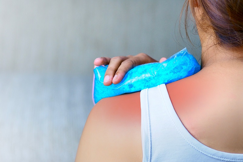 Cold compresses for sunburn