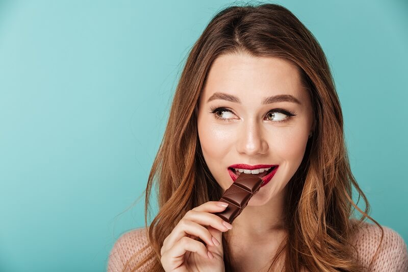 Cocoa flavanols for skin elasticity