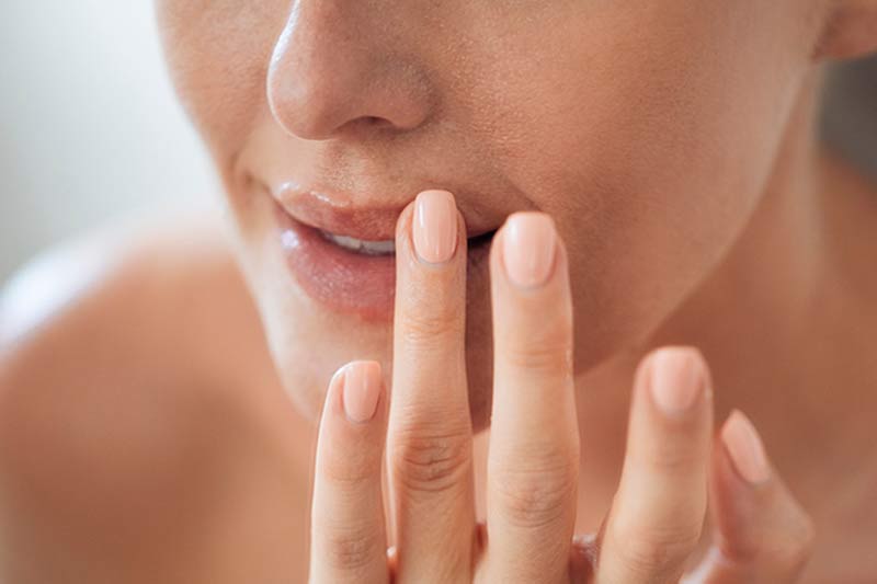 wrinkles above the lips